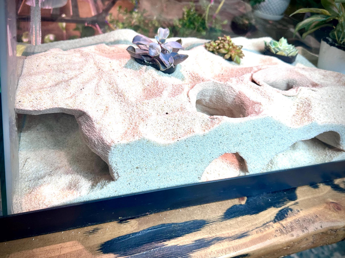 Spacious Corner Aquarium Terrarium Cave – Elevated Hideout for Fish & Reptiles
