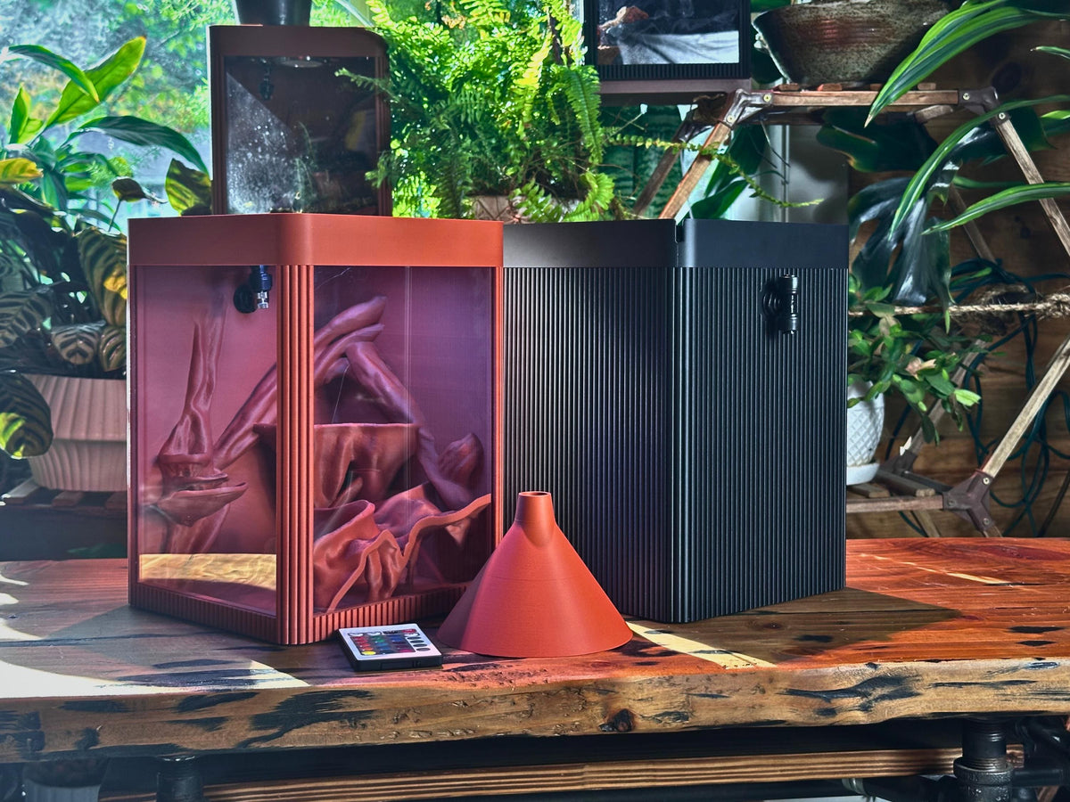 Nano Terrarium  Vivarium – All-in-One Micro Habitat with Built-In Sprayer & Light